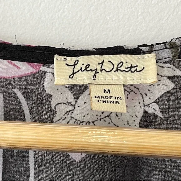 Lily White Floral Tie Front Swim Coverup Woman’s Medium High Low Short Sleeve - Picture 3 of 5